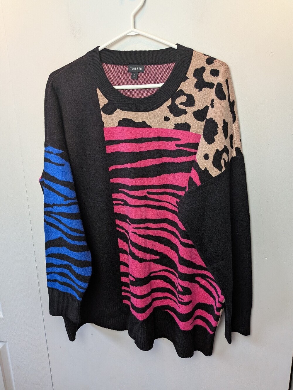 TORRID Plus Size Women Sweater Crewneck Size 0 = Size 12 Or Large Zebra Leopard - Picture 5 of 15